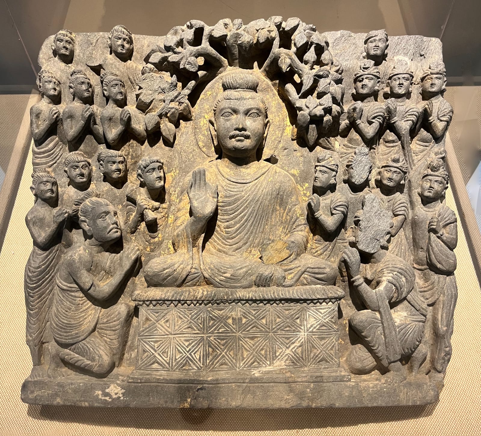 Buddha in preaching pose